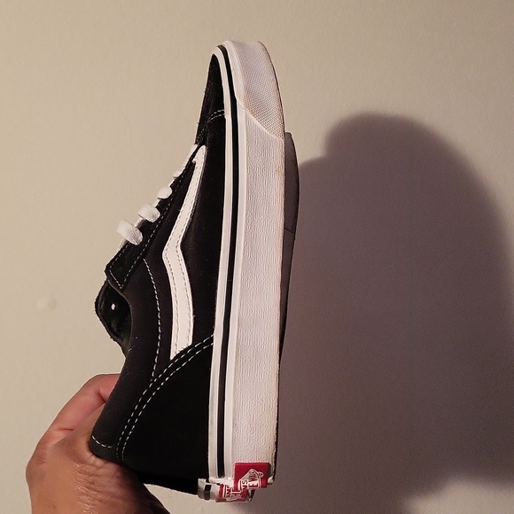 Vans shoes - Picture 2 of 4